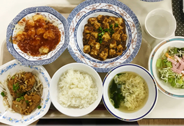 昼食（油淋鶏、麻婆豆腐）.png